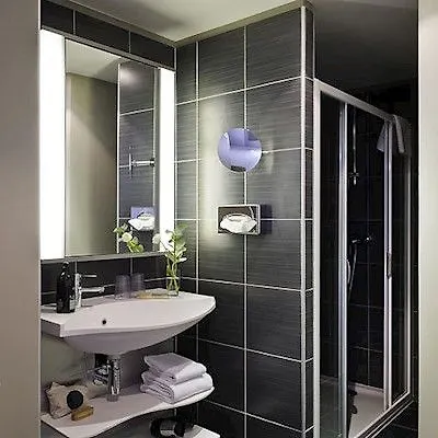 Adagio Centre 4*