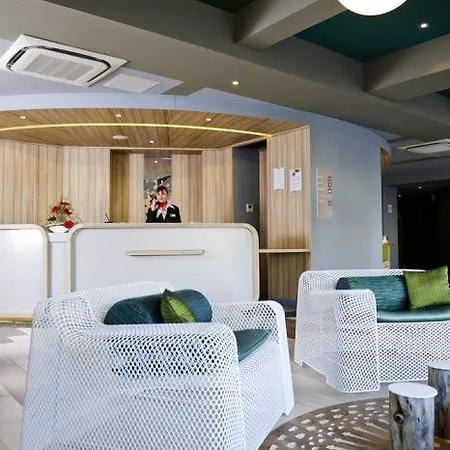 Adagio Centre קאין